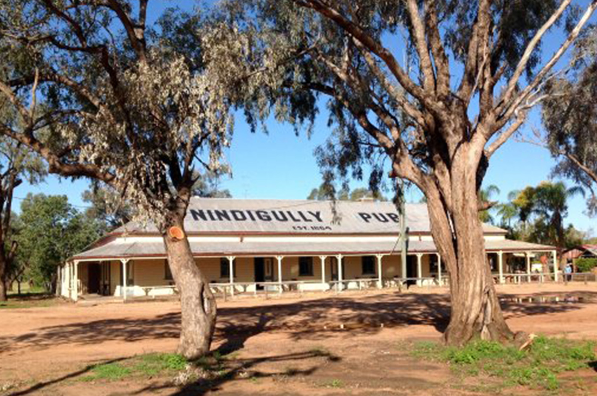 PelicanRest-stGeorge-Qld-CaravanPark_0010_todo-the-pub-itself