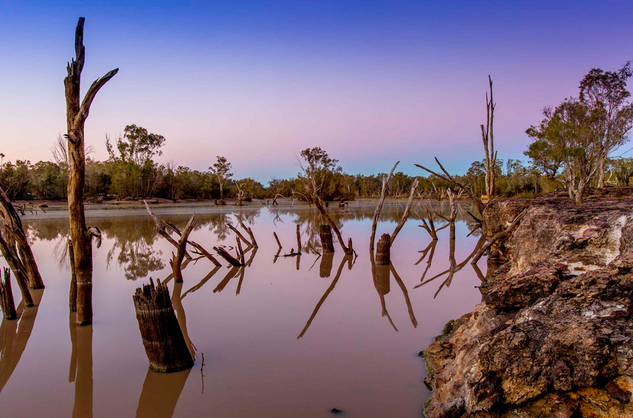 lake-PelicanRest-Caravan-Tourist-Park-St-George