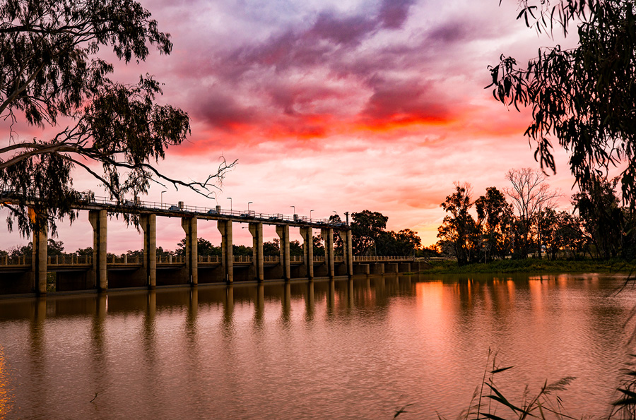 sunset-PelicanRest-Caravan-Tourist-Park-St-George
